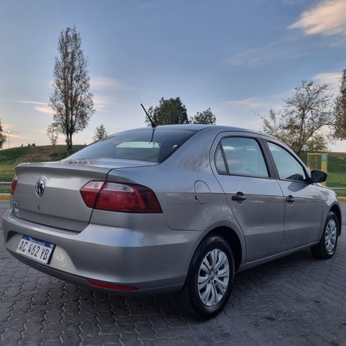 Imagen 4 de 11 de Volkswagen Voyage 2018 Trenline Gnc 5ta Nuevo Permuto