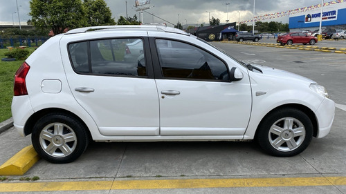 Imagen 8 de 19 de Renault Sandero