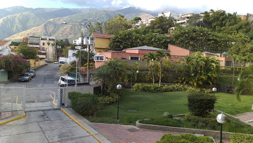 Imagen 2 de 14 de Amplio Apartamento Urb. Miranda, Edificio Con Pozo