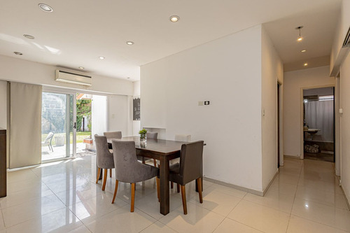 Venta Casa 5 Ambientes En Castelar Sur Con Pileta