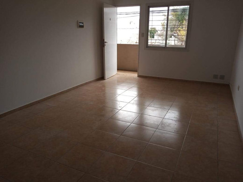 Vendo Departamento En Alto Alberdi - Sol De Mayo 864 - Cocina Kitchenette Dormitorio Con Baño En Sui