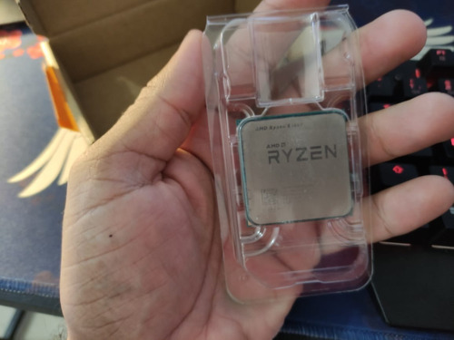 Imagem 1 de 3 de Processador Amd Ryzen 5 1600 De 6/12 Cores De 3.2ghz