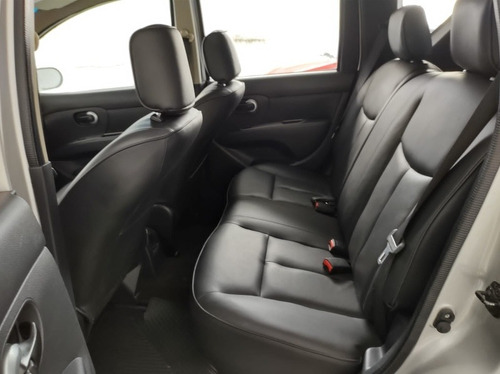 Imagem 8 de 14 de Nissan Livina 2013 1.8 Sl Flex Aut. 5p