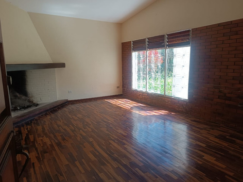Venta Casa Urbanización La Boyera (dh)