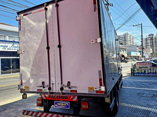 Imagem 12 de 17 de Volkswagen 8-160 Drc Bau 2014