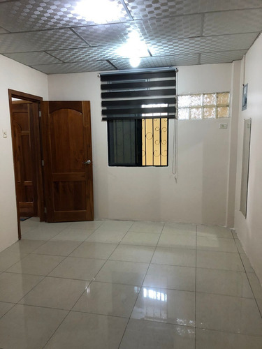 Imagen 9 de 11 de Alquilo Departamento Barrio Centenario