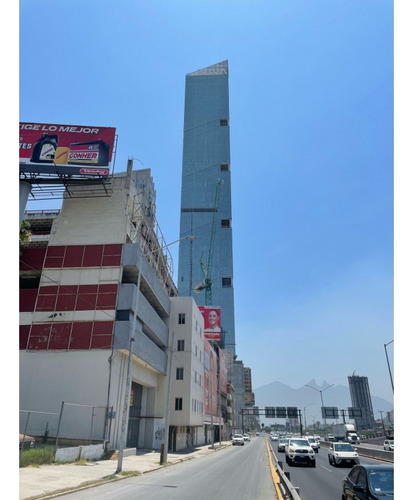 Bodega/oficinas En Renta Sobre Constitución