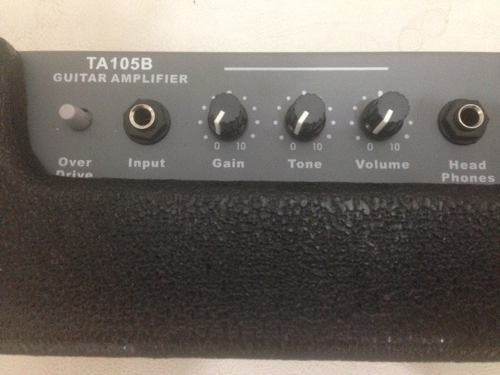 Imagen 2 de 2 de Amplificador Parquer TA105B para guitarra de 15W