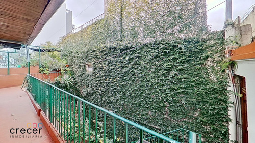 Hermosa Casa De Epoca De 4 Ambientes Con Terraza Y Patio