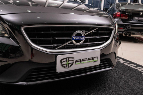Volvo V40 T5 Rdesign