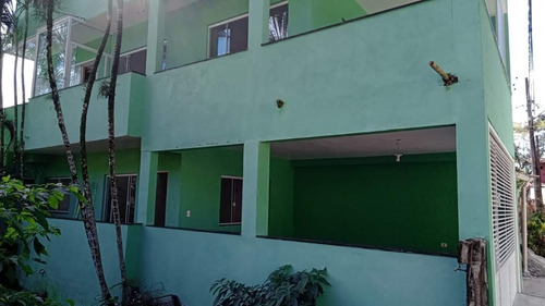 Vendo Um Lindo Sobrado Localizado No Litoral Norte Ubatuba Pouco Tempo De Construção E Bem Localizado.