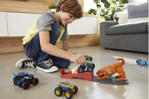 Imagen 4 de 7 de Pista Hot Wheels Pista Monster Truck Sabretooth Showdown