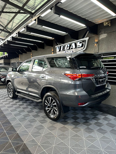 Toyota Fortuner 2.7l 4x4