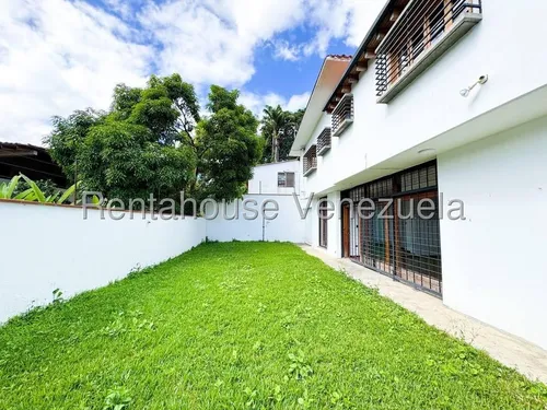 Casa Duplex Con Lindo Jardin En Calle Cerrada En Alquiler Prados Del Este I
