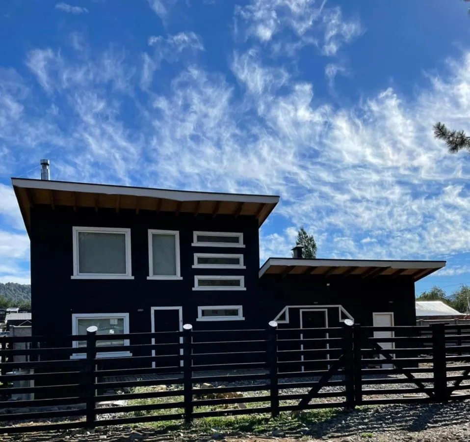 Casa En Arriendo De 2 Dorm. En Malalcahuello