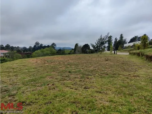 Hermoso Lote En Lindisima Parcelacion.(mls#239089)