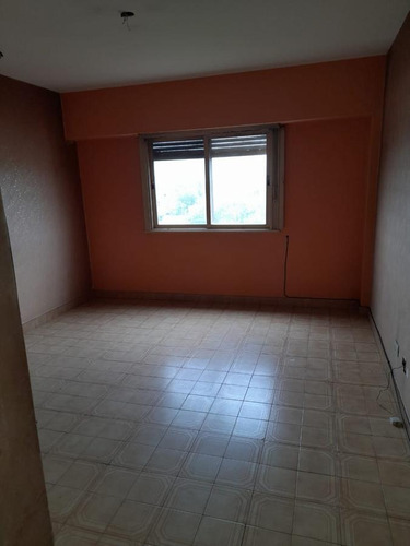 Departamento En Venta - 2 Dormitorios 1 Baño - 53 Mts2 - Crucesita