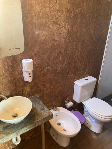 Negocio En Venta De 7 Ambientes 6 Dormitorios En Punta Del Diablo