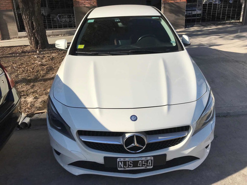 Imagen 1 de 9 de Mercedes-benz Clase Cla 1.6 Cla200 Coupe Urban 156cv Mt 2014