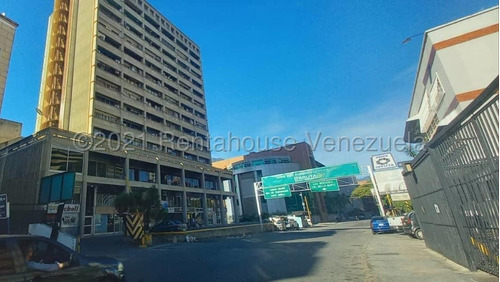 Oficina En Bello Monte En Venta