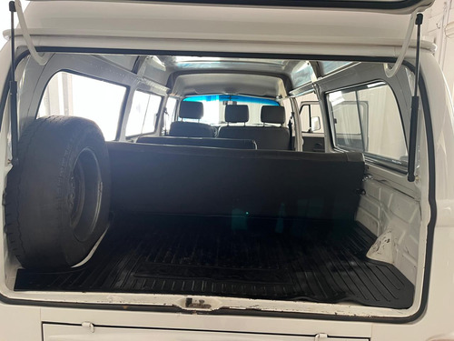 Volkswagen Kombi VOLKSWAGEN KOMBI 1.4 MI STD 8V FLEX 4P MANUAL