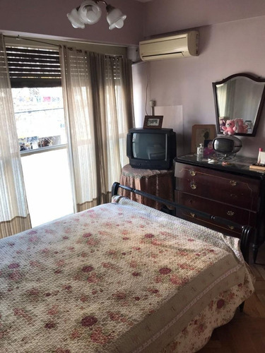 Imagen 7 de 14 de Venta! Departamento De 3 Ambientes Al Frente Con Balcón (flores)