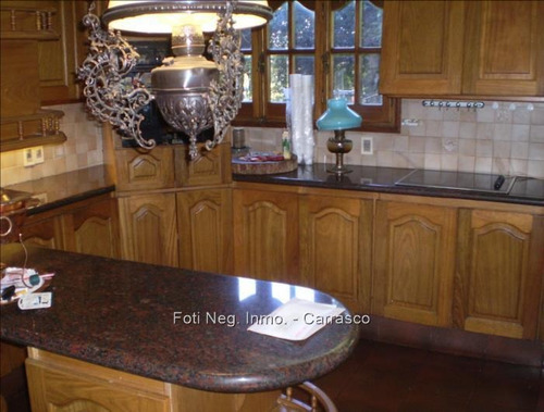 Imagen 7 de 8 de Chalet De Tejas En Dos Plantas, Living Comedor, Cw46308