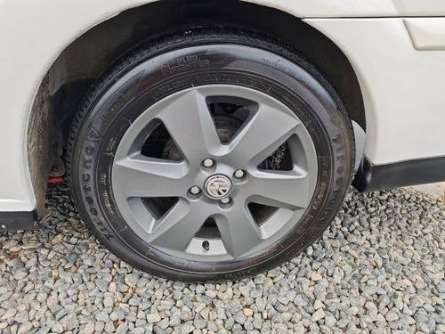 Volkswagen Saveiro 1.6 Cab. Simples Total Flex 2p