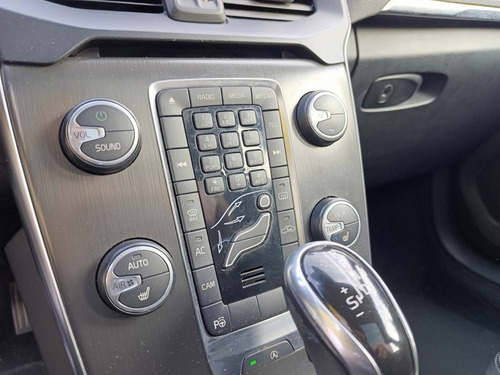 Volvo V40 2014