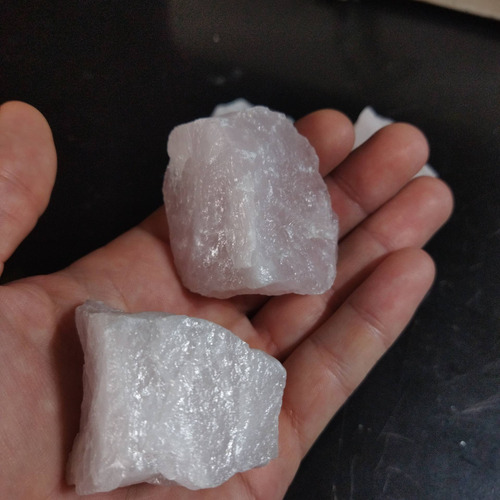 Imagen 2 de 2 de Piedra Cuarzo Rosa
