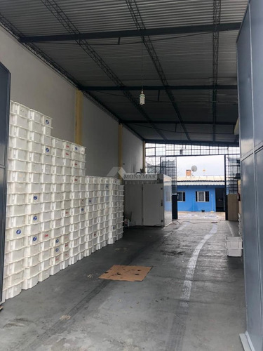 Imagen 4 de 21 de Local Galpon Venta Balbin Y Vallejo Antel Arena Con Cámara De Congelado Y De Frío