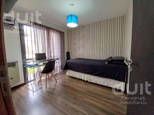 Casa En Venta 3 Dormitorios, Pileta Barrio Alejandro Centeno