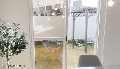 Casa En Venta Zinacantepec, San Miguel Zinacantepec 24-3725 Gis