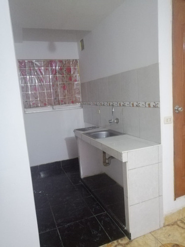 Imagen 10 de 19 de Alquiler Departamento Independiente San Juan De Miraflores