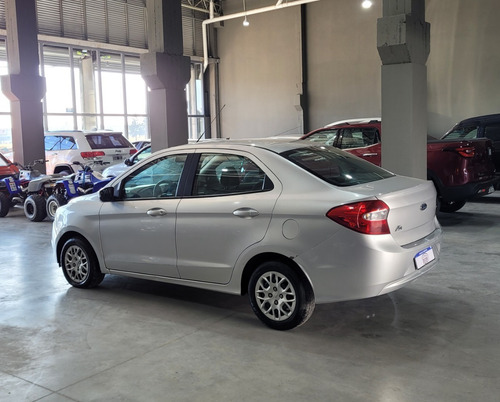Imagen 4 de 17 de Impecable Ford Ka Sedan 1.5 Se Año 2017 Con Solo 85.000 Km