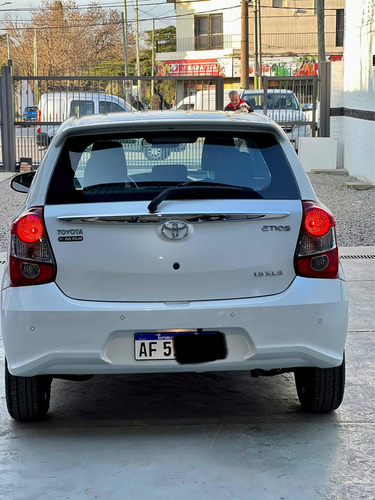 Imagen 13 de 21 de Toyota Etios 2022 1.5 Xls At