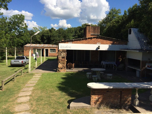 Imagen 1 de 7 de Casa Con Piscina Para Eventos O Alquiler Turístico En Daymán