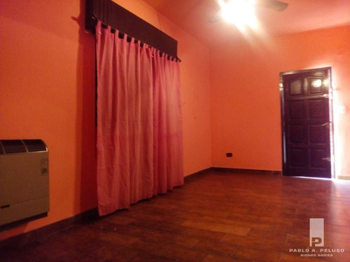 Casa 3 Ambientes. Castelar Sur, Morón. Zona Oeste. Buenos Aires