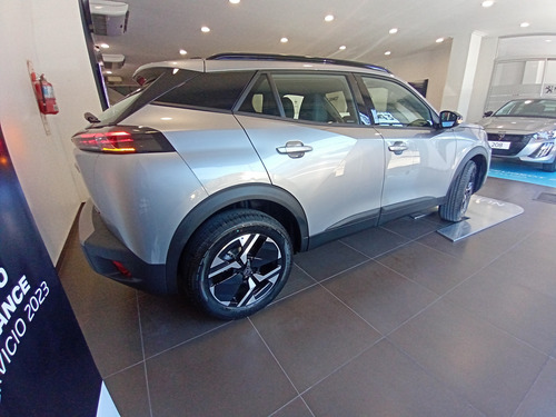 Peugeot 2008 1.0T Allure