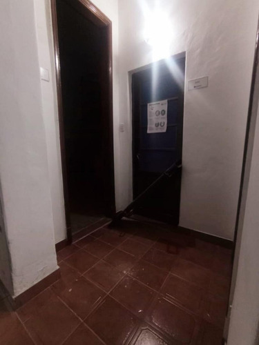 Imagen 13 de 17 de Casa En Planta Baja De 3 Ambientes En Pichincha Con Patio