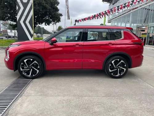 Mitsubishi All New Outlander 2.5l 4x4 At. Ab
