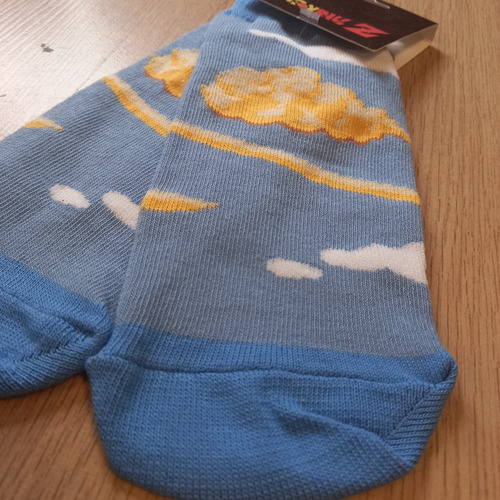 Imagen 2 de 4 de Medias Soquetes Unisex Oficiales Dragon Ball Z Talle Único