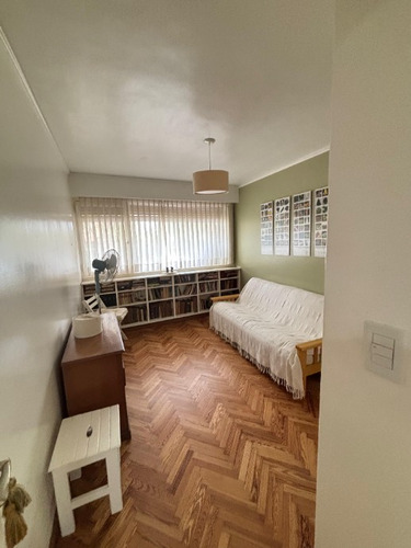Excelente Chalet 3 Ambientes Con Cochera En Venta En Quilmes Residencial