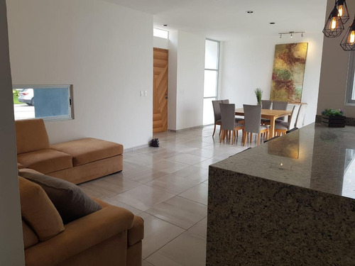 Imagen 6 de 19 de Casa De Una Planta En Privada Al Norte De Mérida - Pueblo Chablekal