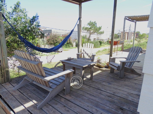 Newen En Punta Del Diablo