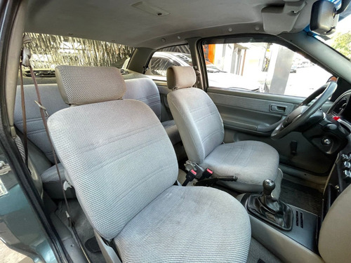 Imagem 12 de 14 de Volkswagen Logus 1.8 Cl 8v Gasolina 2p Manual