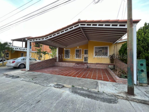 Milagros Inmuebles Casa Venta Barquisimeto Lara Zona Norte Yucatan Economica Residencial Economico Código Inmobiliaria Rent-a-house 24-24594