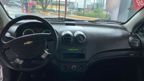 Imagen 12 de 13 de Chevrolet Aveo 2018 1.5 Ls Mt