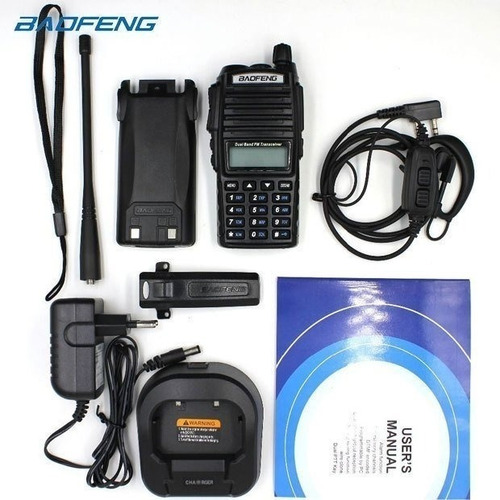 Walkie Talkie Handy Baofeng Uv-82 8w Dual Band 12km Bandas De Frecuencia Uhf Color Negro