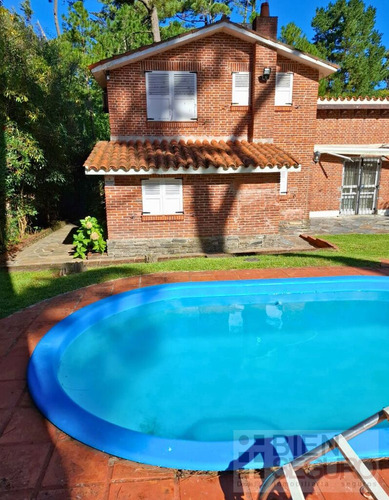 Muy Buena Casa En San Rafael, A 600 Metros De Playa Brava. Punta Del Este